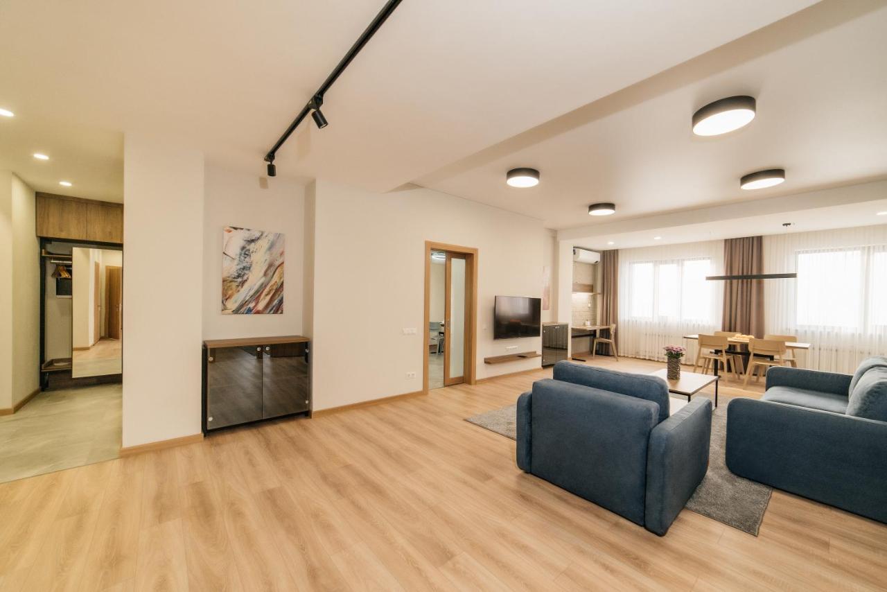 Solutel Apartments-34 Бишкек Екстериор снимка